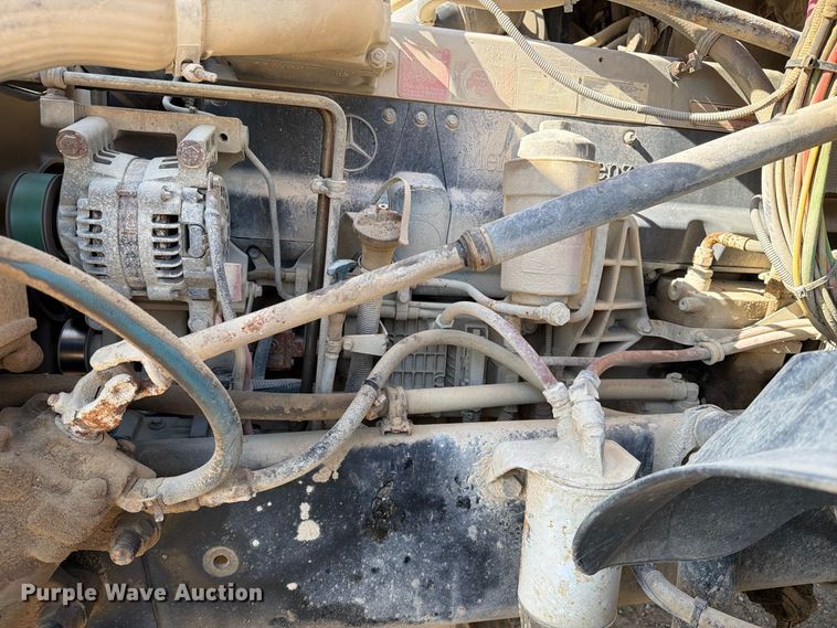 image for item FT8085 2007 Freightliner Columbia semi truck