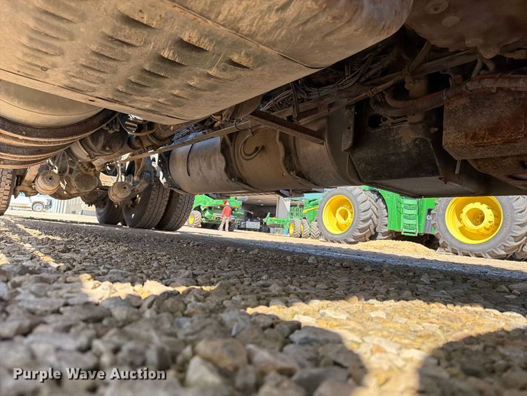 image for item FT8087 2015 Western Star 4900 semi truck