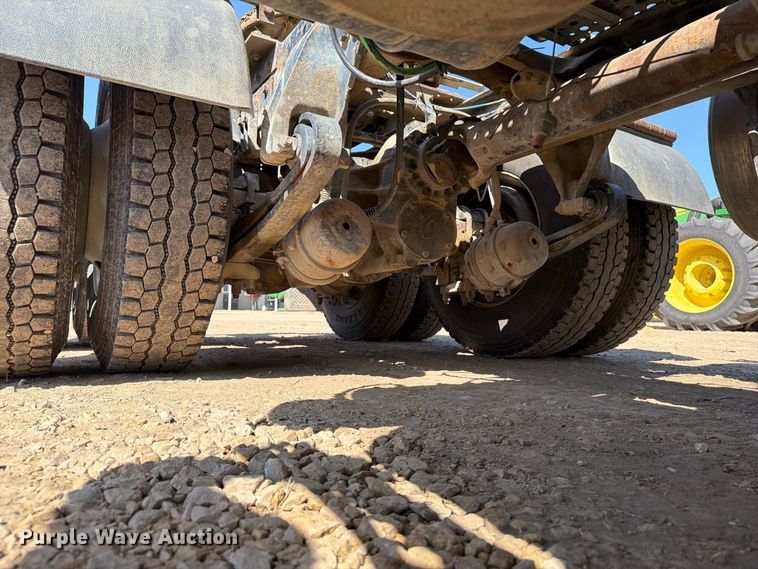 image for item FT8087 2015 Western Star 4900 semi truck