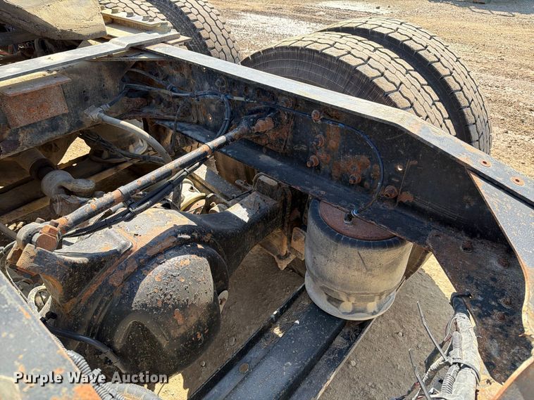 image for item FT8087 2015 Western Star 4900 semi truck