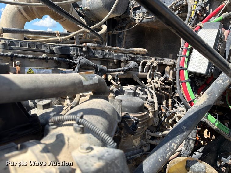 image for item FT8087 2015 Western Star 4900 semi truck