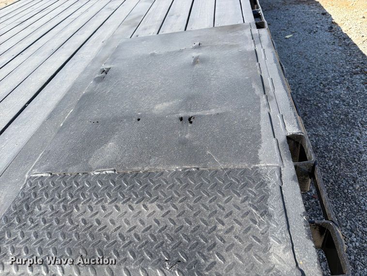 image for item FU4721 1995 Trail King K70LCS-482 drop deck equipment trailer