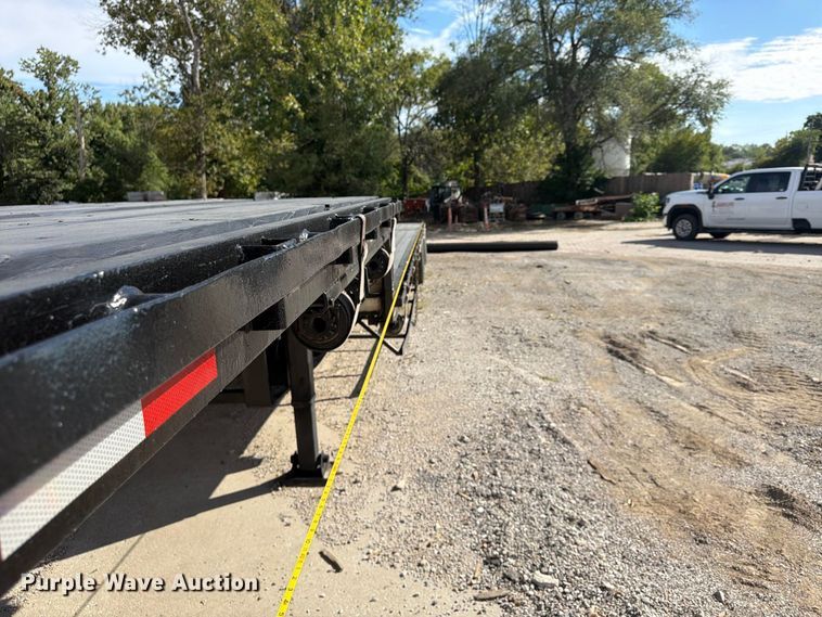 image for item FU4721 1995 Trail King K70LCS-482 drop deck equipment trailer
