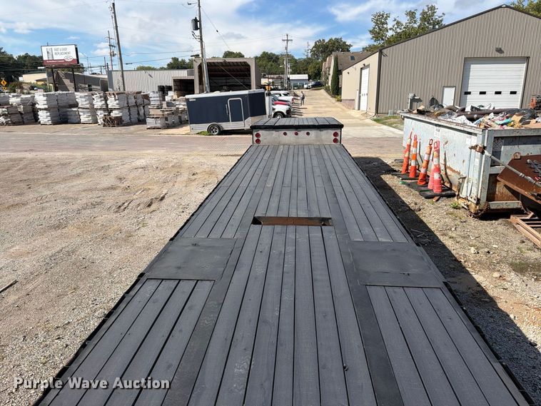 image for item FU4721 1995 Trail King K70LCS-482 drop deck equipment trailer