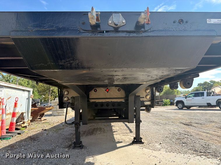 image for item FU4721 1995 Trail King K70LCS-482 drop deck equipment trailer