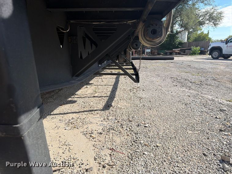 image for item FU4721 1995 Trail King K70LCS-482 drop deck equipment trailer