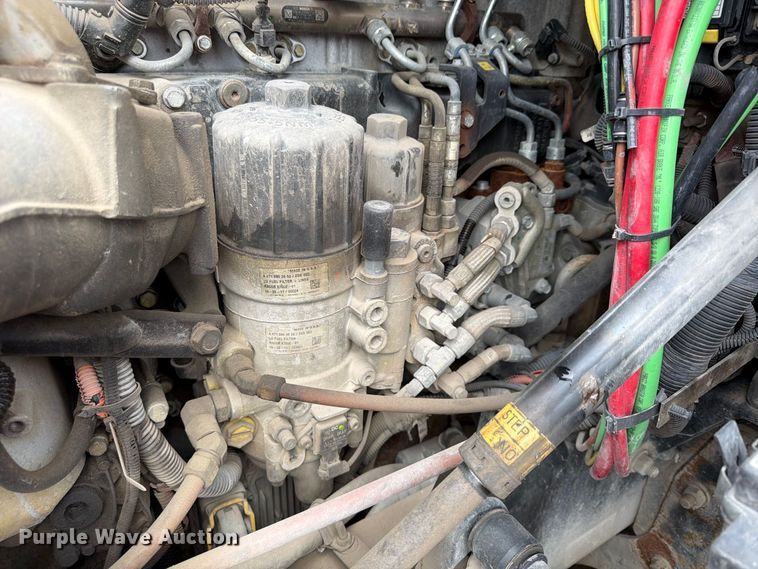 image for item FU4726 2012 Freightliner Cascadia semi truck