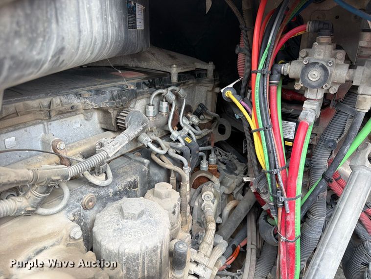 image for item FU4726 2012 Freightliner Cascadia semi truck