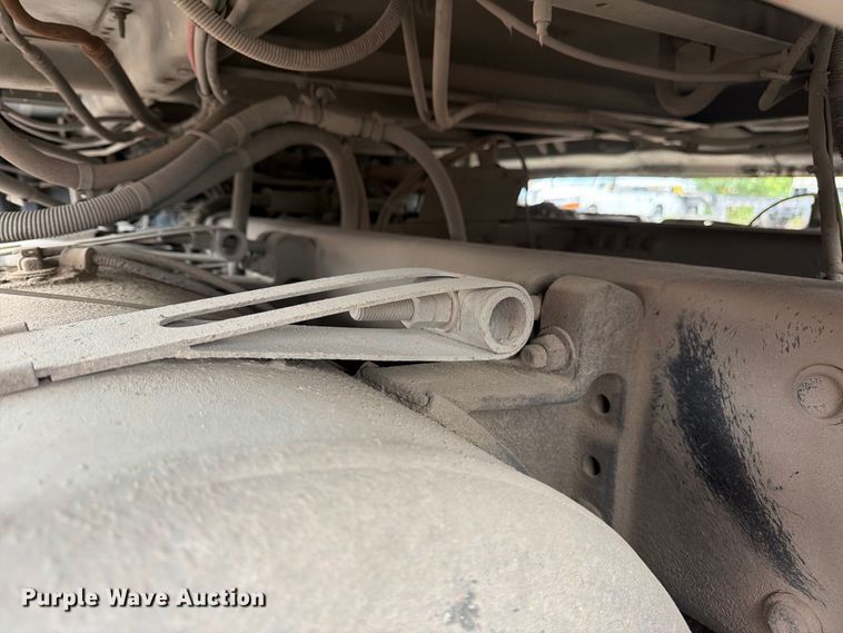image for item FU4726 2012 Freightliner Cascadia semi truck