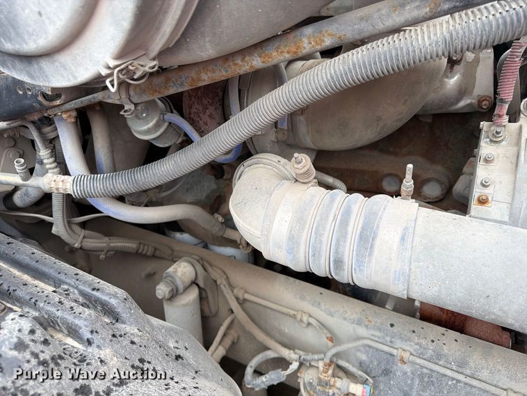 image for item FU4727 2006 Freightliner Columbia semi truck