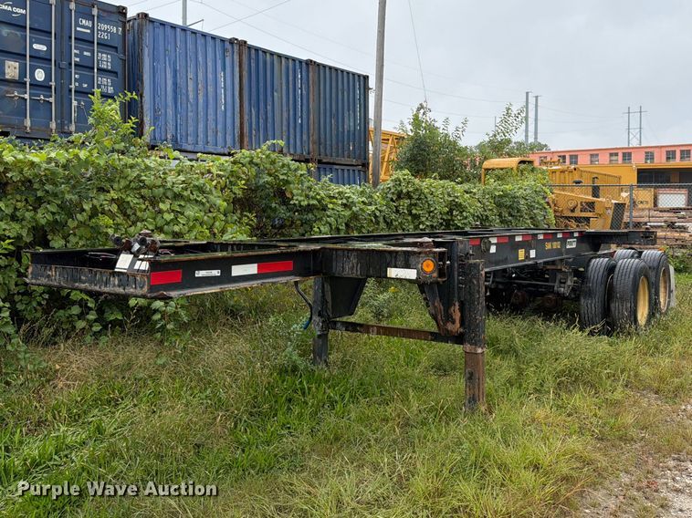 2011 Pratt CC2427-2R container trailer