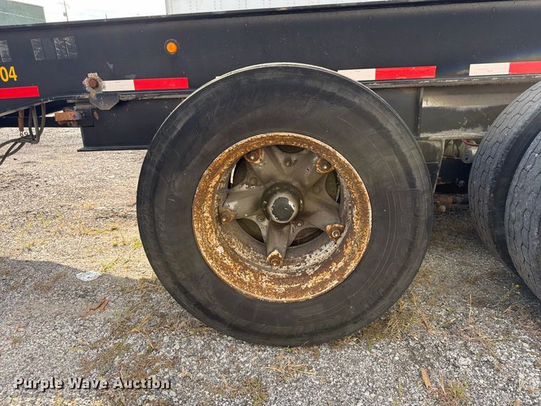 image for item FU4734 2001 Cheetah Chassis container trailer