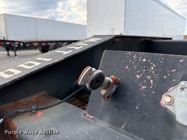 image for item FU4735 1999 Strick Corporation  container trailer