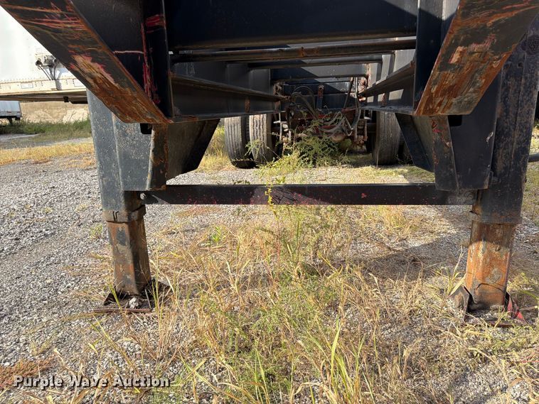 image for item FU4735 1999 Strick Corporation  container trailer