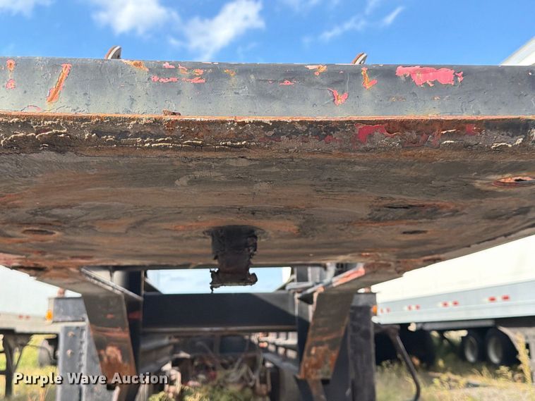 image for item FU4735 1999 Strick Corporation  container trailer