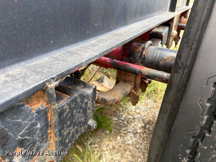 image for item FU4735 1999 Strick Corporation  container trailer