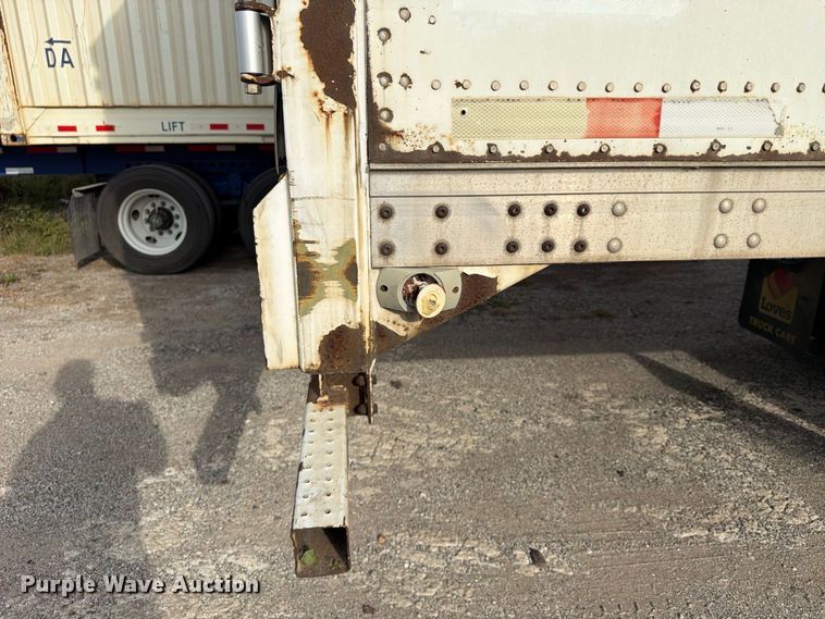image for item FU4736 2008 Stoughton ZGPVW-535T-S-C-AR dry van trailer