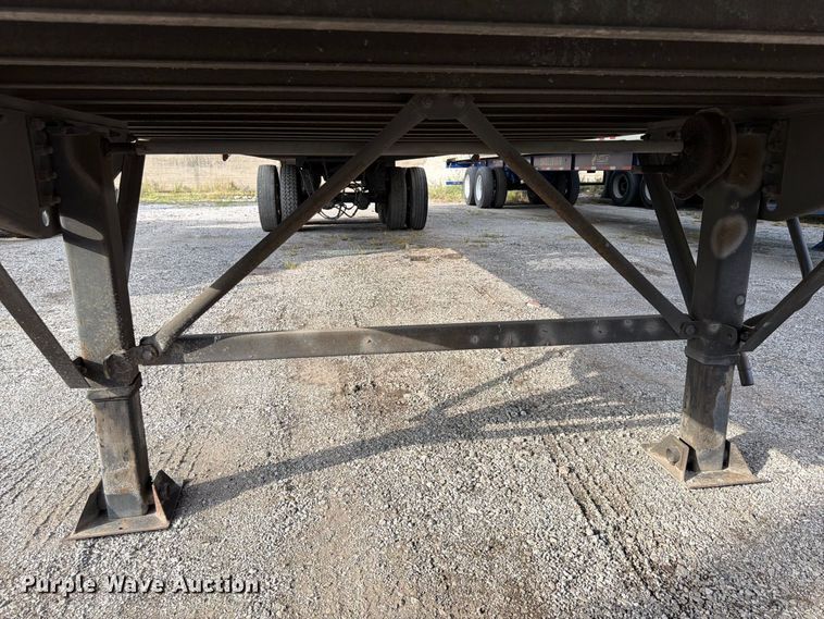 image for item FU4736 2008 Stoughton ZGPVW-535T-S-C-AR dry van trailer