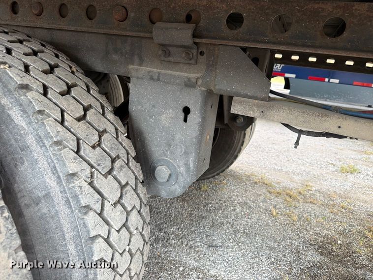 image for item FU4736 2008 Stoughton ZGPVW-535T-S-C-AR dry van trailer
