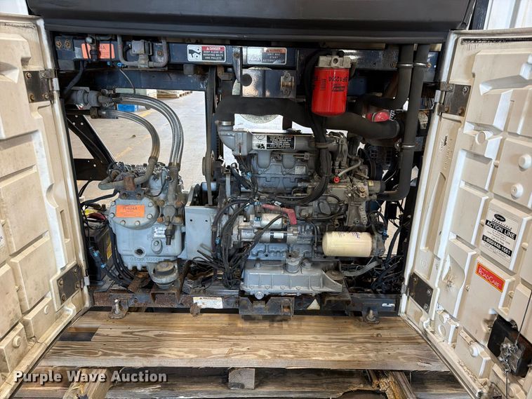 image for item FU4742 Carrier X2100 reefer unit