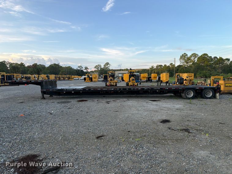 image for item NC9912 2004 Manac  drop deck trailer