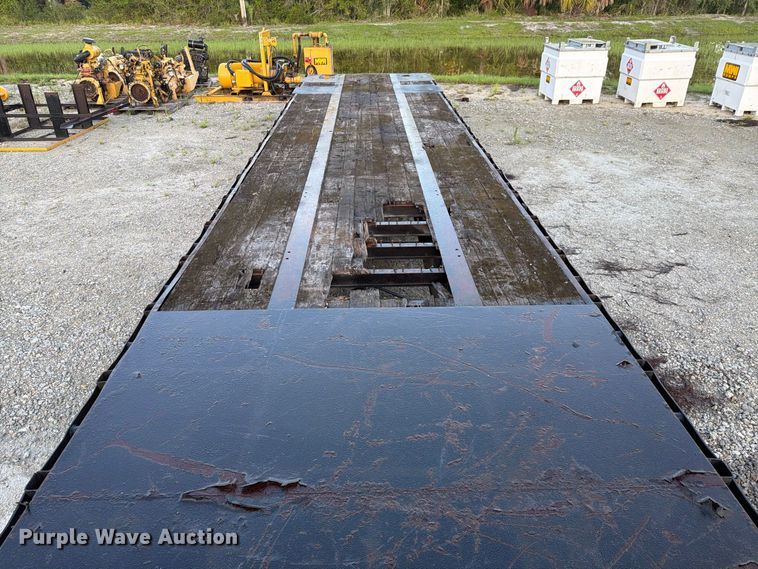 image for item NC9912 2004 Manac  drop deck trailer