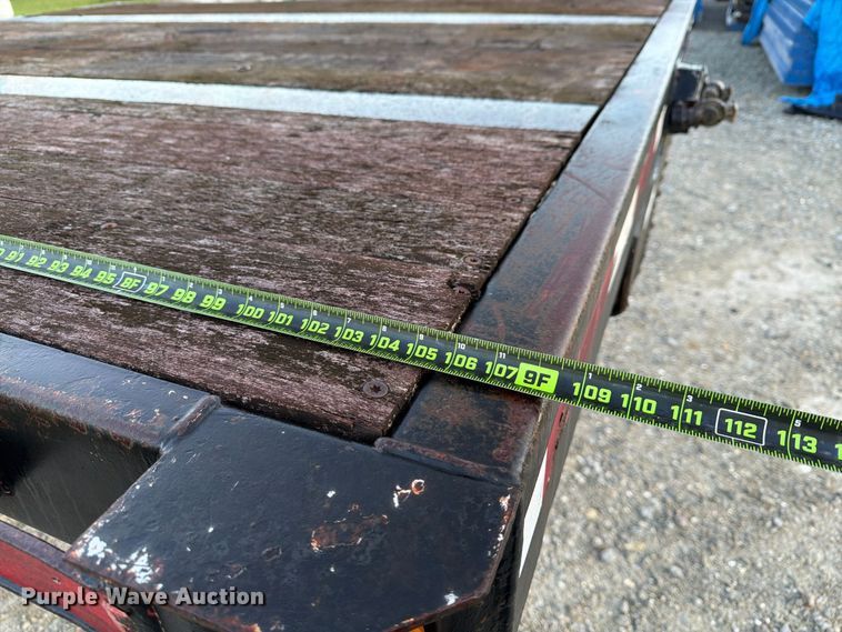image for item NC9912 2004 Manac  drop deck trailer