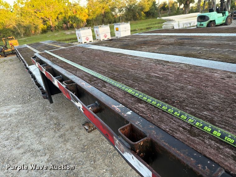 image for item NC9912 2004 Manac  drop deck trailer