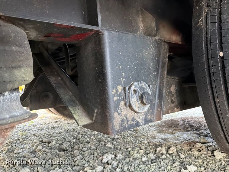 image for item NC9912 2004 Manac  drop deck trailer