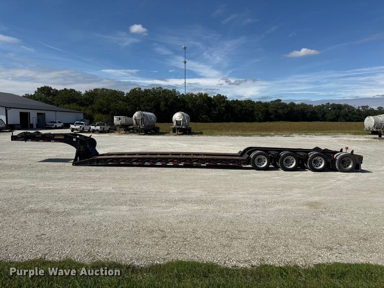 image for item ND9551 2008 Fontaine Trailer Co. Fontaine Trailer Co. lowboy equipment trailer