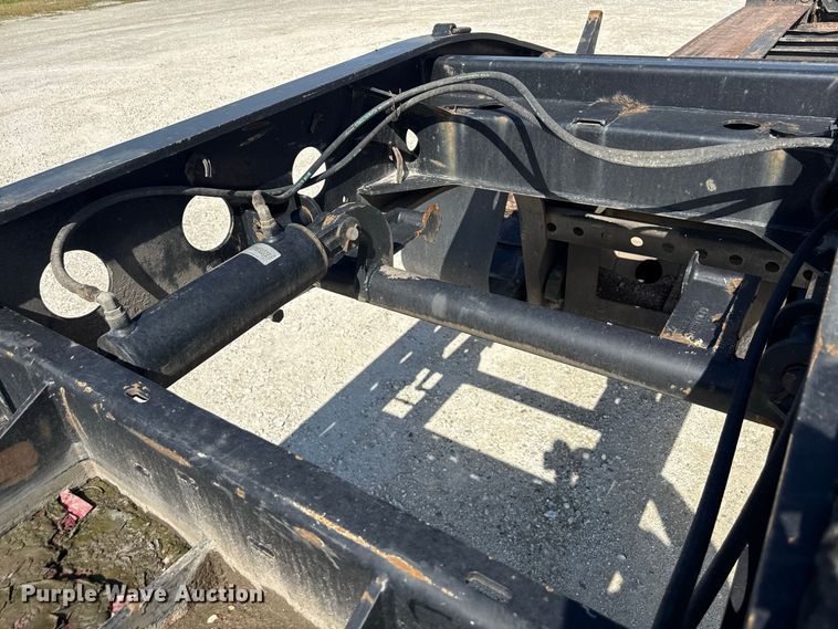 image for item ND9551 2008 Fontaine Trailer Co. Fontaine Trailer Co. lowboy equipment trailer