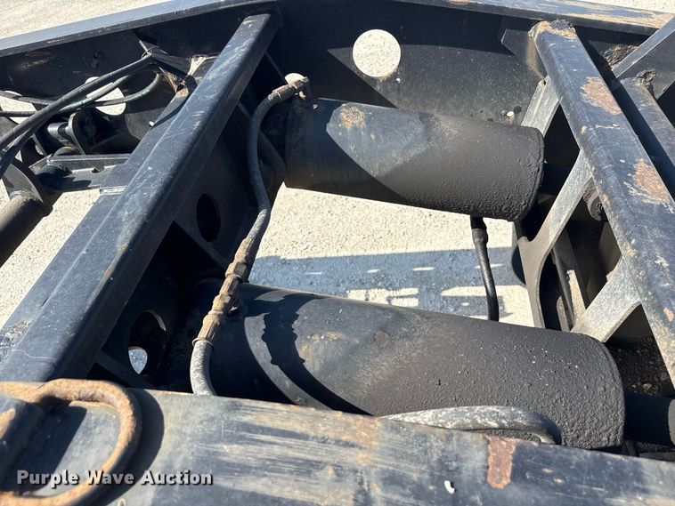 image for item ND9551 2008 Fontaine Trailer Co. Fontaine Trailer Co. lowboy equipment trailer