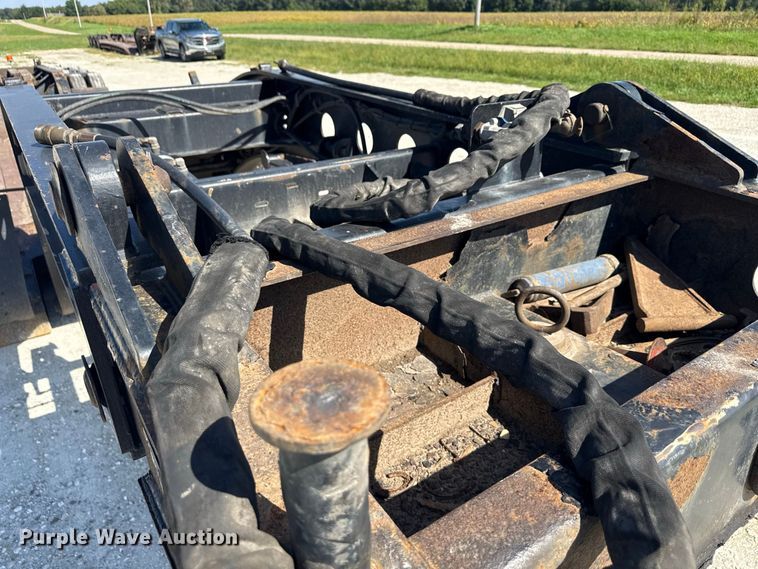 image for item ND9551 2008 Fontaine Trailer Co. Fontaine Trailer Co. lowboy equipment trailer