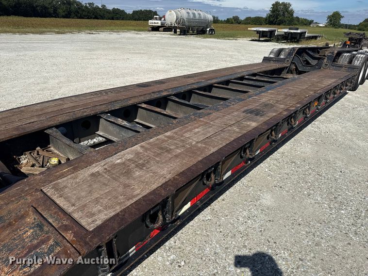 image for item ND9551 2008 Fontaine Trailer Co. Fontaine Trailer Co. lowboy equipment trailer