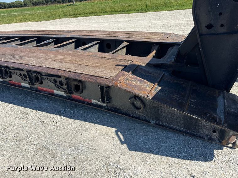 image for item ND9551 2008 Fontaine Trailer Co. Fontaine Trailer Co. lowboy equipment trailer