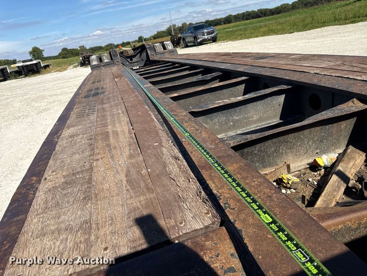 image for item ND9551 2008 Fontaine Trailer Co. Fontaine Trailer Co. lowboy equipment trailer