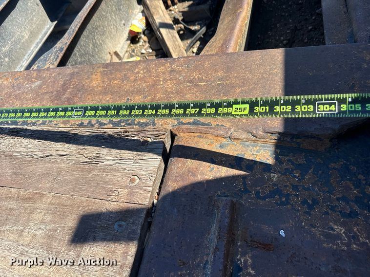 image for item ND9551 2008 Fontaine Trailer Co. Fontaine Trailer Co. lowboy equipment trailer