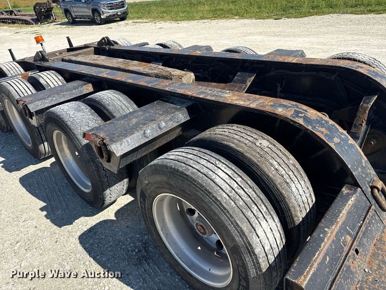 image for item ND9551 2008 Fontaine Trailer Co. Fontaine Trailer Co. lowboy equipment trailer