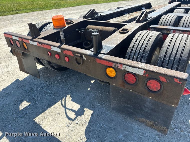 image for item ND9551 2008 Fontaine Trailer Co. Fontaine Trailer Co. lowboy equipment trailer