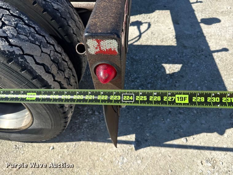 image for item ND9551 2008 Fontaine Trailer Co. Fontaine Trailer Co. lowboy equipment trailer