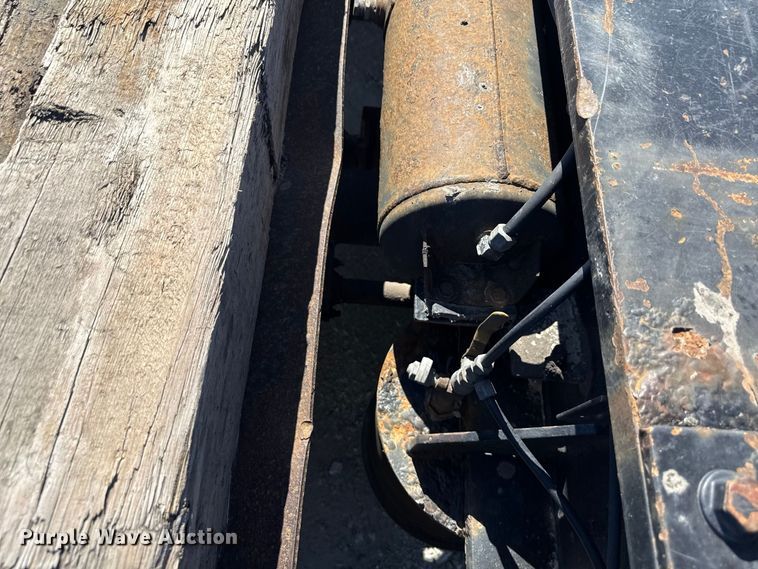 image for item ND9551 2008 Fontaine Trailer Co. Fontaine Trailer Co. lowboy equipment trailer