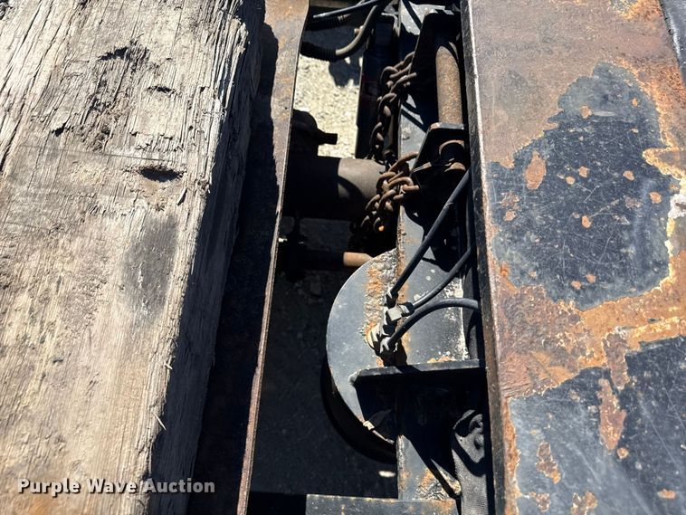 image for item ND9551 2008 Fontaine Trailer Co. Fontaine Trailer Co. lowboy equipment trailer