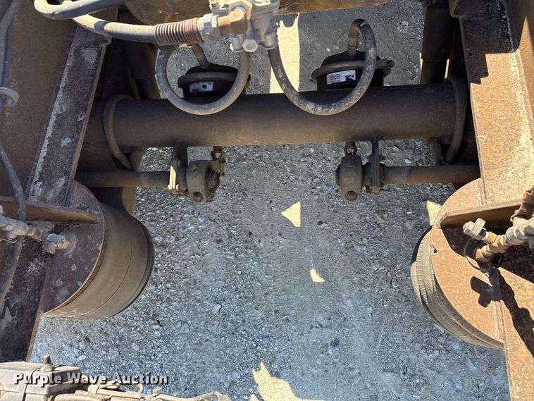 image for item ND9551 2008 Fontaine Trailer Co. Fontaine Trailer Co. lowboy equipment trailer
