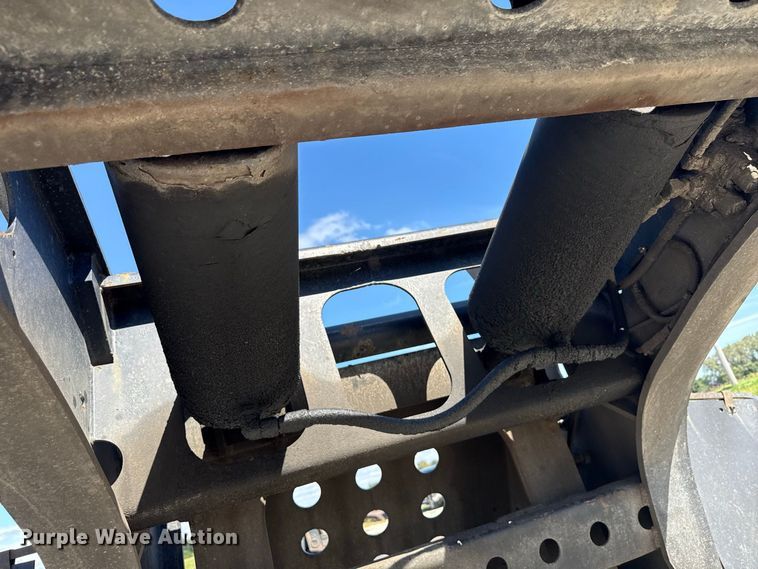 image for item ND9551 2008 Fontaine Trailer Co. Fontaine Trailer Co. lowboy equipment trailer