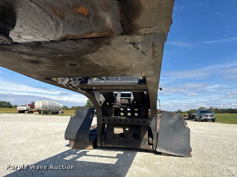image for item ND9551 2008 Fontaine Trailer Co. Fontaine Trailer Co. lowboy equipment trailer