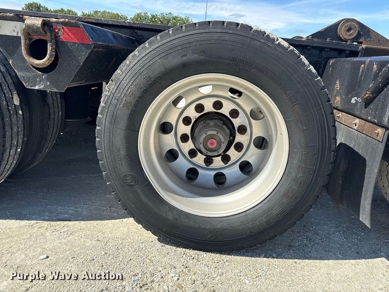 image for item ND9551 2008 Fontaine Trailer Co. Fontaine Trailer Co. lowboy equipment trailer