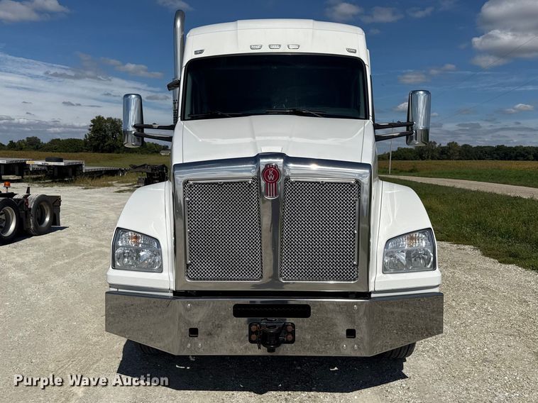 image for item ND9552 2022 Kenworth T880 semi truck