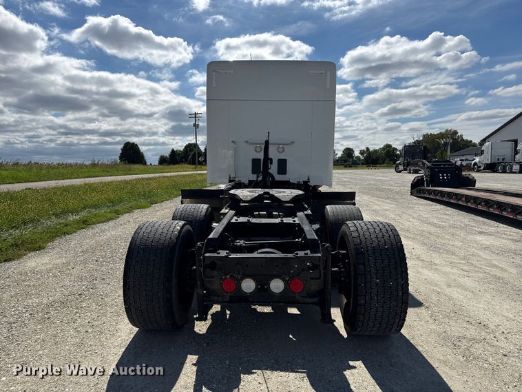 image for item ND9552 2022 Kenworth T880 semi truck