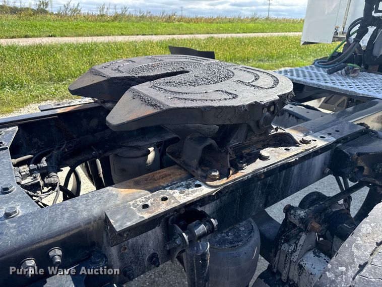 image for item ND9552 2022 Kenworth T880 semi truck