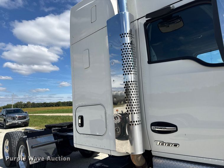 image for item ND9552 2022 Kenworth T880 semi truck